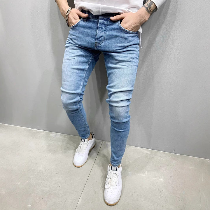 Herrer tætsiddende jeans i moderne slim-fit stil Stilla