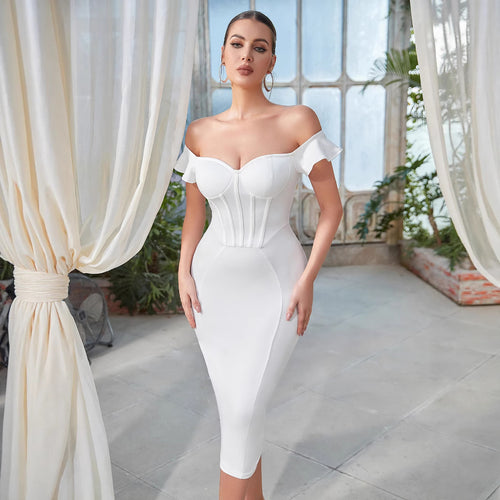 Kvindernes figursyede kjole med off-shoulder design og korsett look Stilla