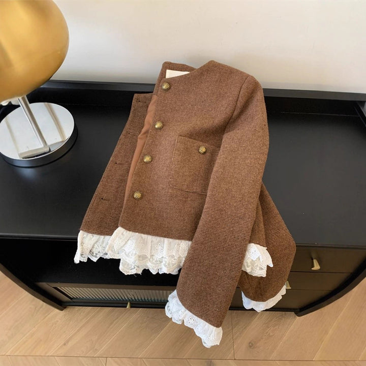 Kvinders fashionable korte jakke med elegante blonder detaljer Stilla