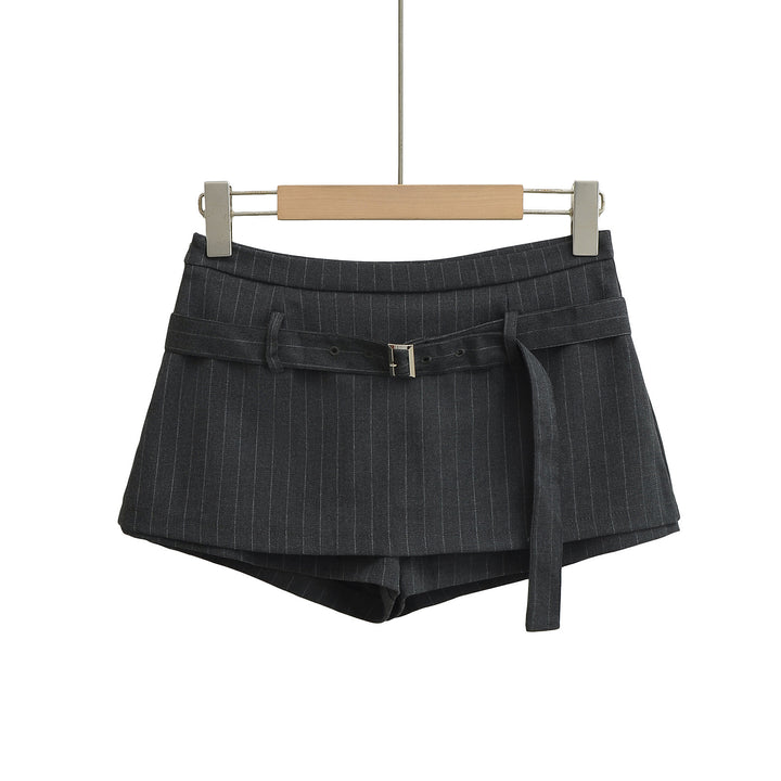 Dame korte jakkeshorts med aftageligt bælte og elegant stribemønster Stilla