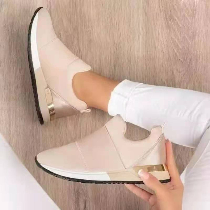 Dame Slip-On Sneakers med modeaccentuer Stilla