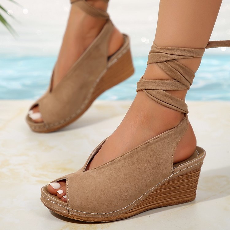Dame Wedge-Sandaletter med elegant rembinding og blødt fodbede Stilla