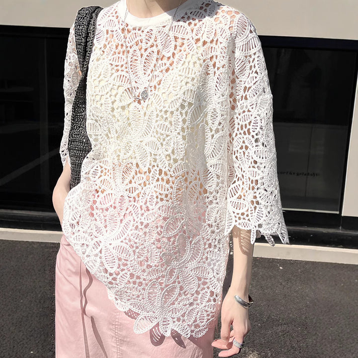 Dame spidsbluse med eksklusive broderier og løse ærmer Stilla