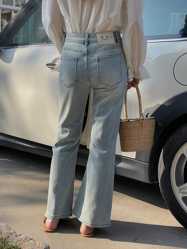 Dame High-Waist Flared Jeans med elegant snit og moderne design Stilla