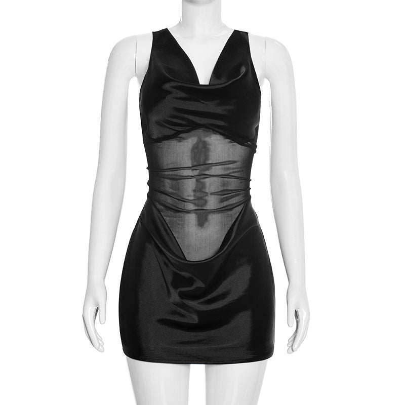 Damen Körperbetontes Minikleid mit tiefem V-Ausschnitt und eleganter Drapierung Skovae