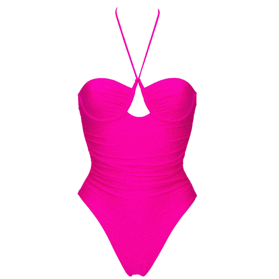 Dame Én delet badedragt med elegant cut-out og ruching Stilla