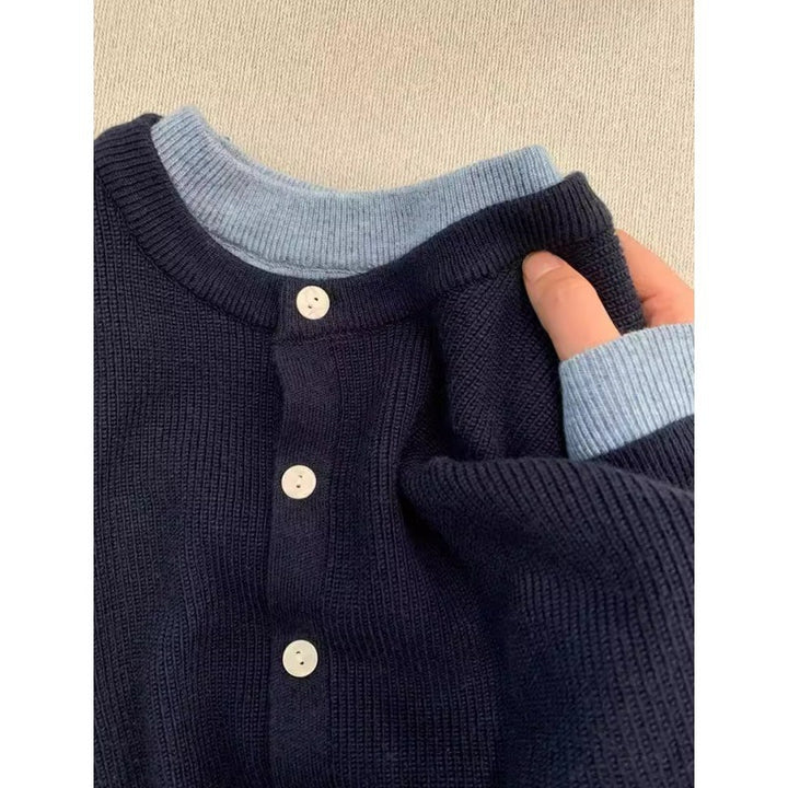 Dame cardigan med klassiske knapdetaljer og komfortabel halsudskæring Stilla