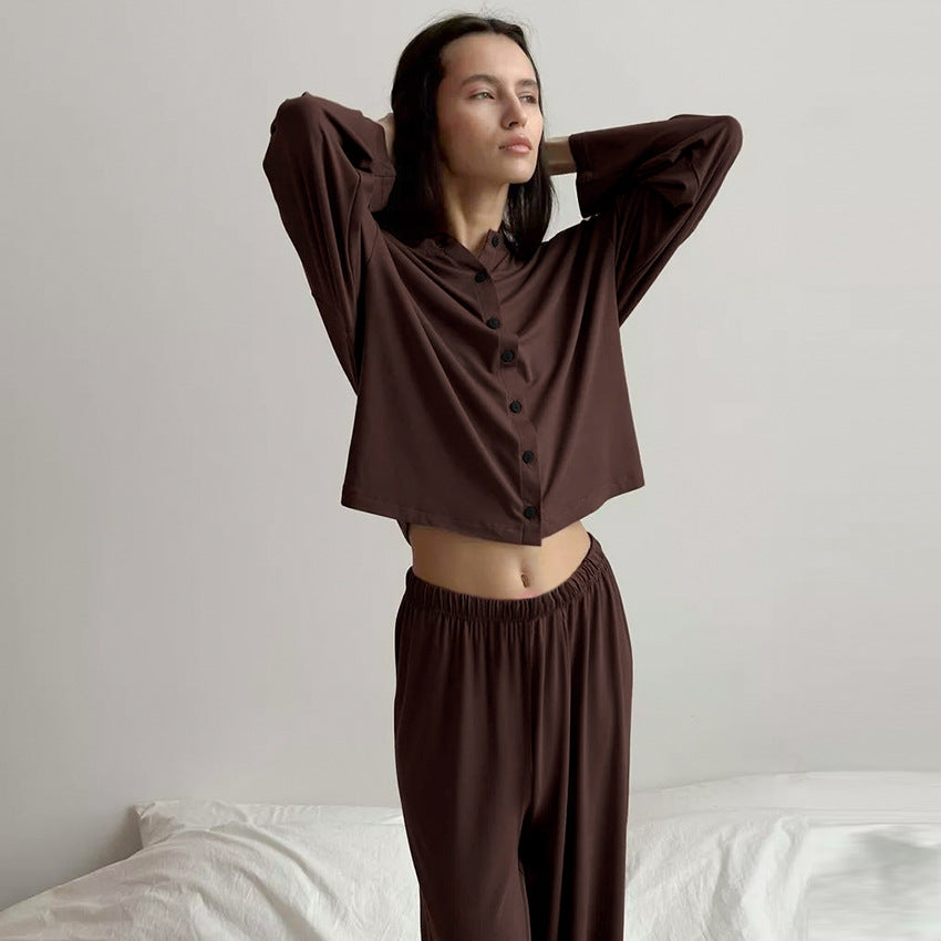 Dame pyjamas med elegant knapdesign og bred pasform Stilla