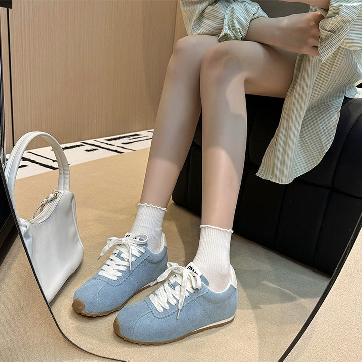 Dame retro-inspirerede ruskindsneakers med bølget design Stilla