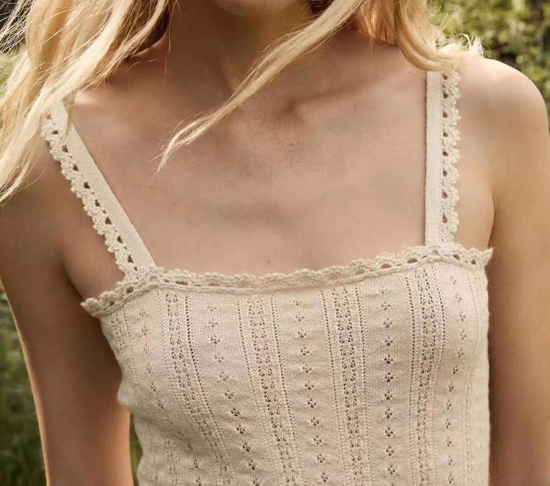 Dame spidsetop med fine ruffles detaljer Stilla