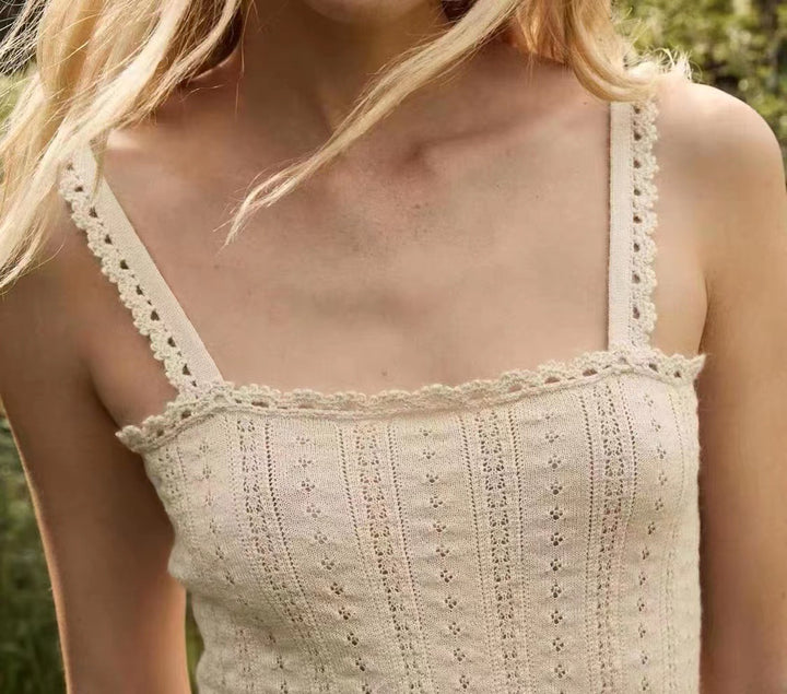 Dame spidsetop med fine ruffles detaljer Stilla