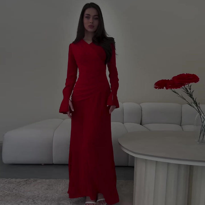 Dame elegant omslagsskjorte med asymmetrisk flæser og figursyet silhuet Stilla