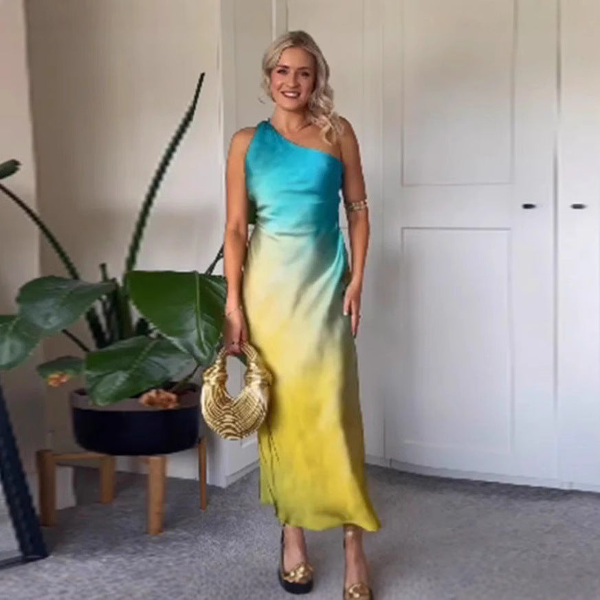 Dame elegante asymmetrisk maxi kjole med blød gradient og komfortabel pasform