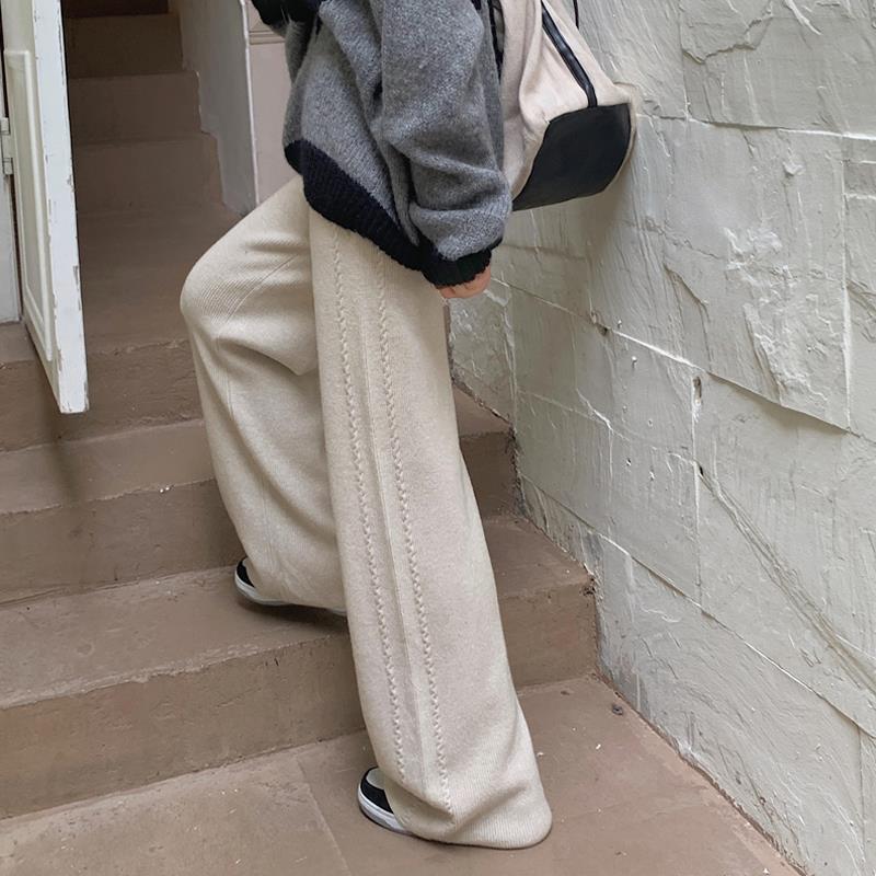 Kvinders hyggelige ribstrikkede cardigan med elegant stående krave Stilla