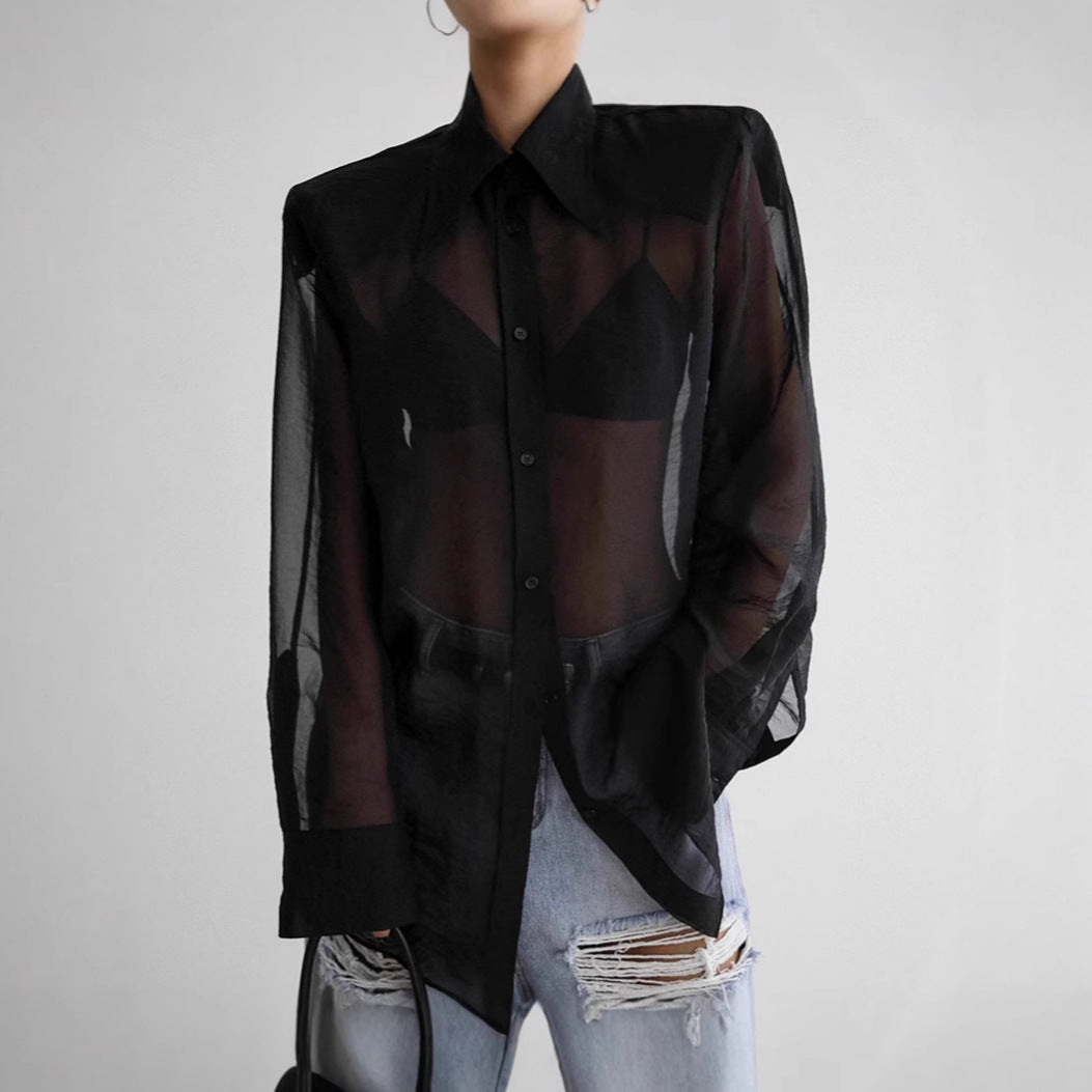 Dame transparent chiffonbluse med moderne snit og elegante detaljer Stilla