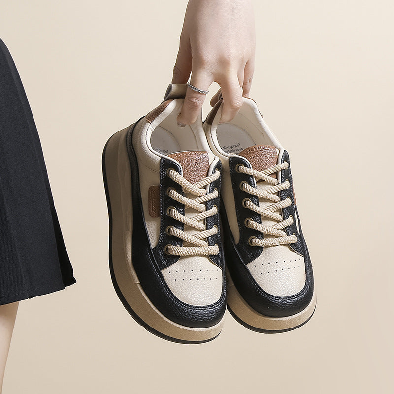 Dame sporty sneakers med tyk sål og innovativ overfladestruktur Stilla