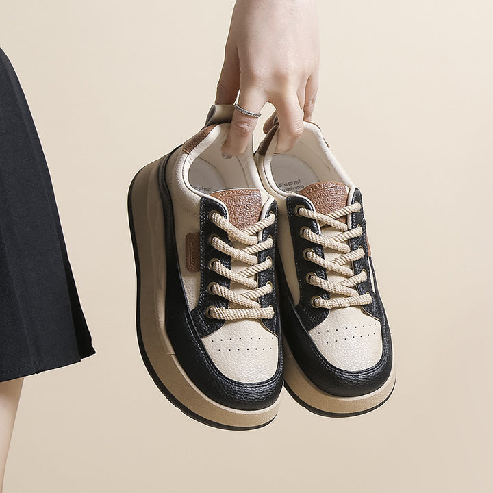 Dame sporty sneakers med tyk sål og innovativ overfladestruktur Stilla