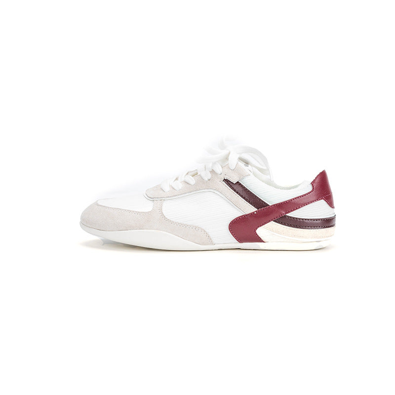 Dame Sneakers i sporty fritidsdesign med farverige accenter og åndbar sål Stilla