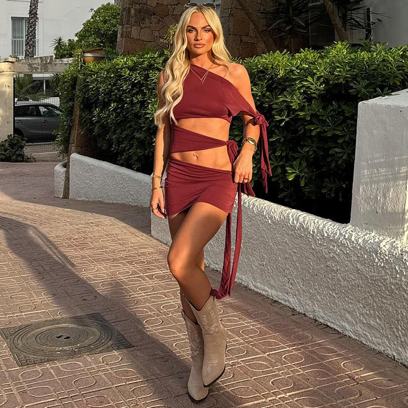 Dame Bandage Kjole med asymmetrisk snit og elegante stropper Stilla