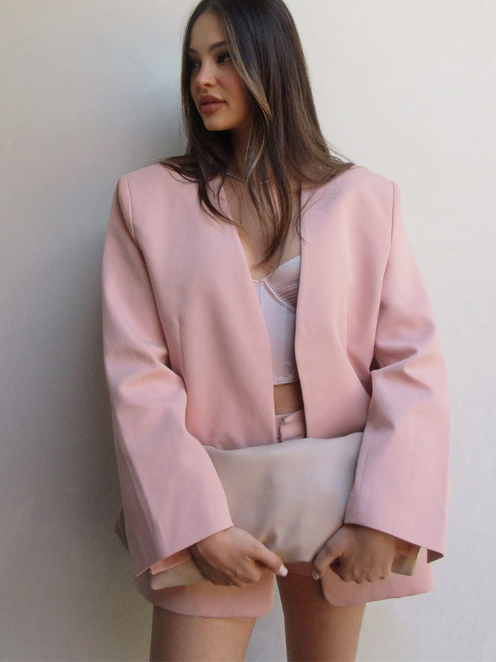 Dame oversized blazerjakke i minimalistisk design Stilla
