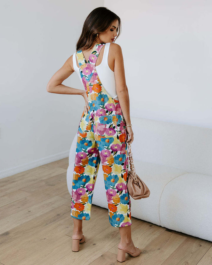 Dame Floral-Overall lavet af let bomuldsblanding med justerbare stropper og praktiske lommer Stilla