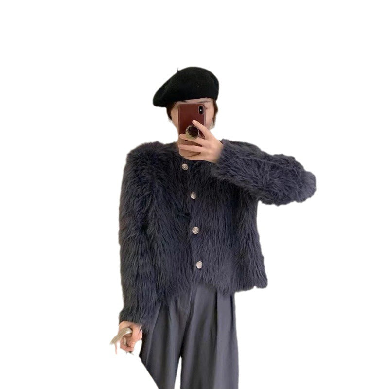 Kvinders fluffy kort jakke med elegante knapdetaljer Stilla
