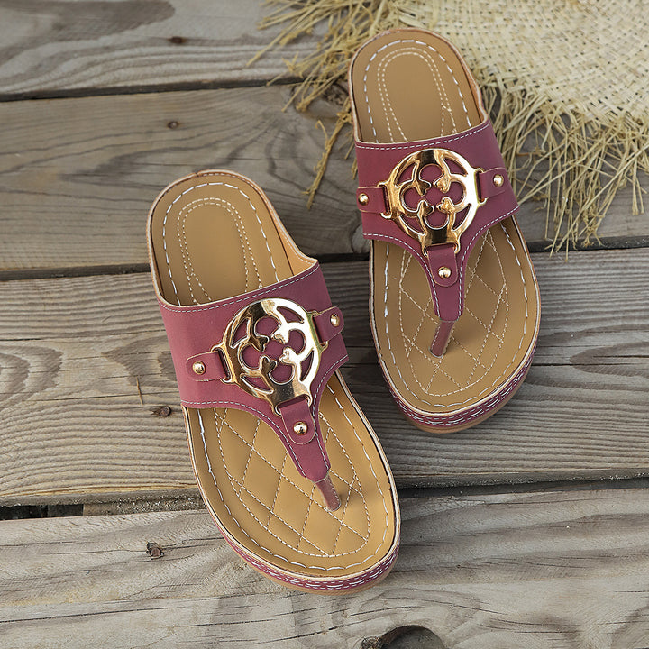 Dame mode T-bar sandaletter med elegante dekorationer Stilla