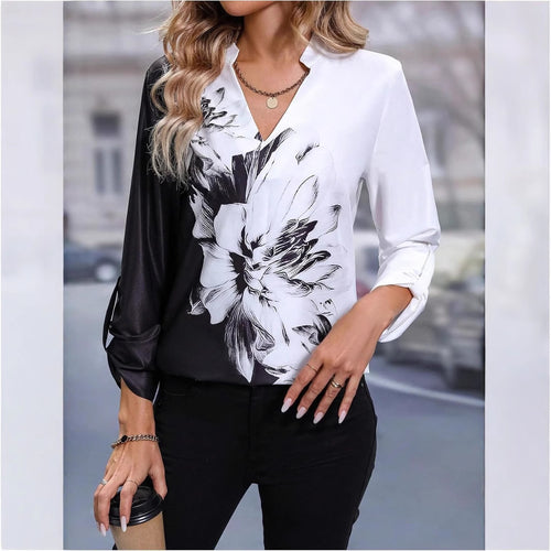 Damebluse med elegant blomsterdesign Stilla