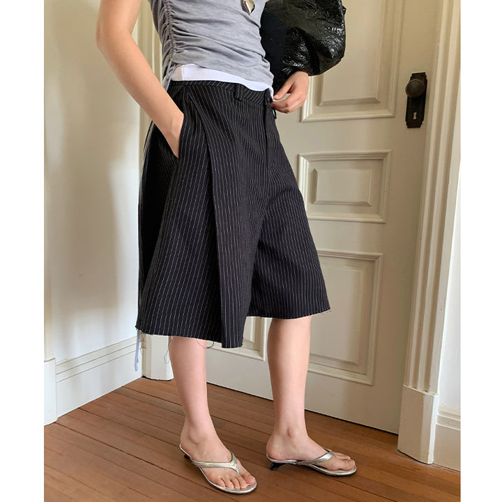Dame afslappede shorts med elegante nålstriber og praktiske lommer Stilla