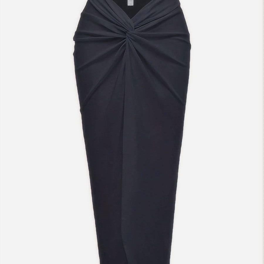 Dame bikini-sæt med elegant skræddersyet skørt-look og stilfuld stjerne-applikation Skovae