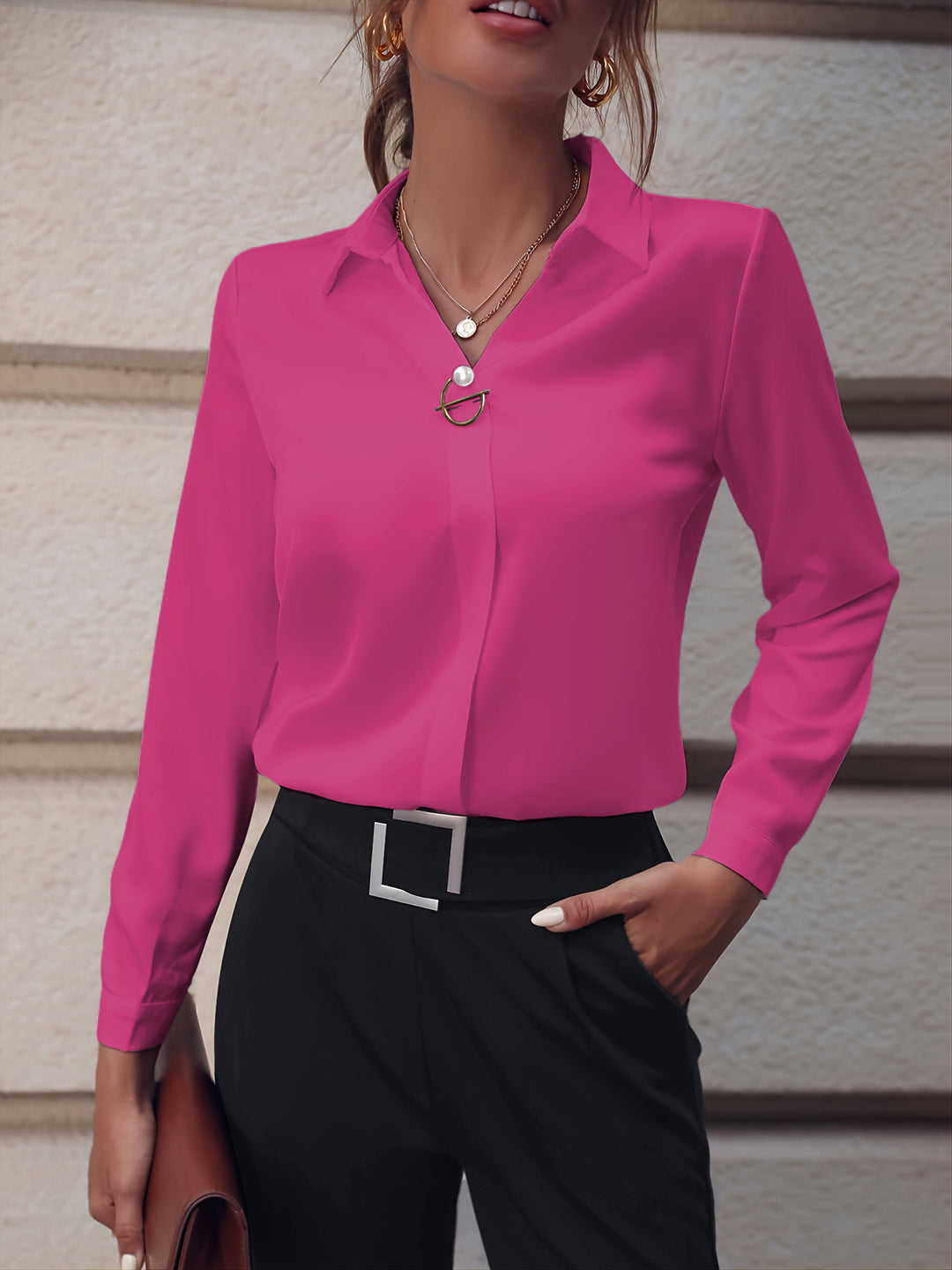 Dame Elegant Bluse med smidig tekstur og detaljeret knapliste Stilla