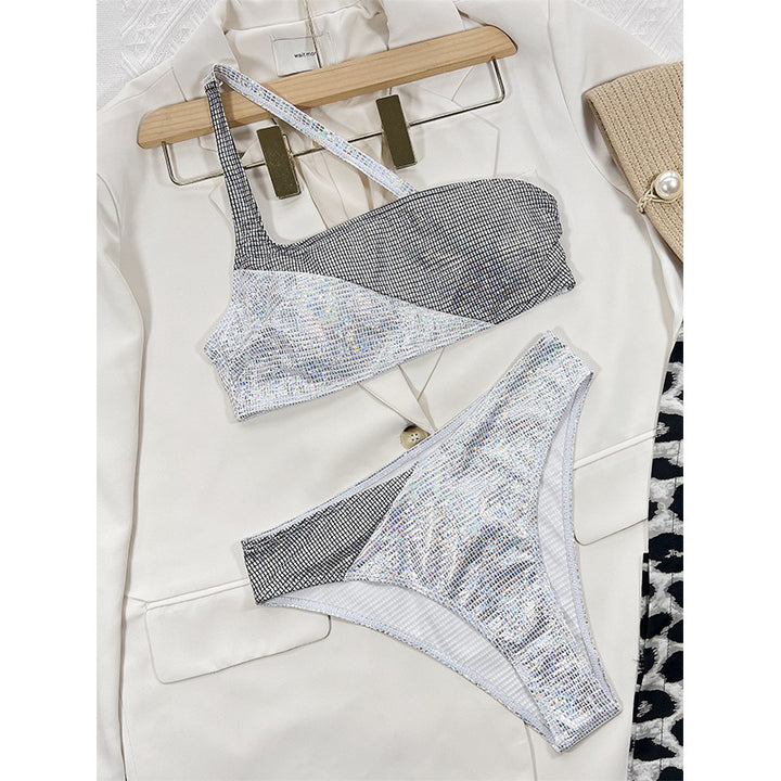 Dame bikini sæt med glitrende paillet-design og asymmetrisk top Stilla