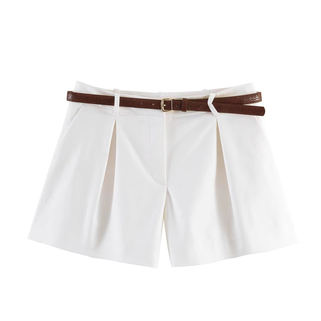 Dame klassiske shorts med elegante folder og bælte Skovae