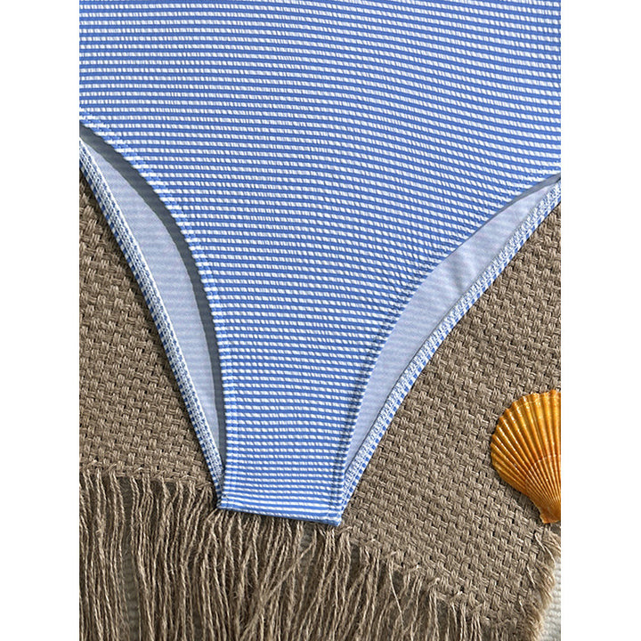 Dame One-Piece Swimsuit with Playful Ruffle Detail Skovae