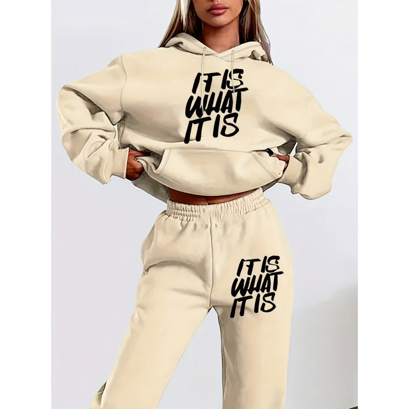 Kvinders leisure hoodie og jogger sæt med inspirerende tekst Skovae