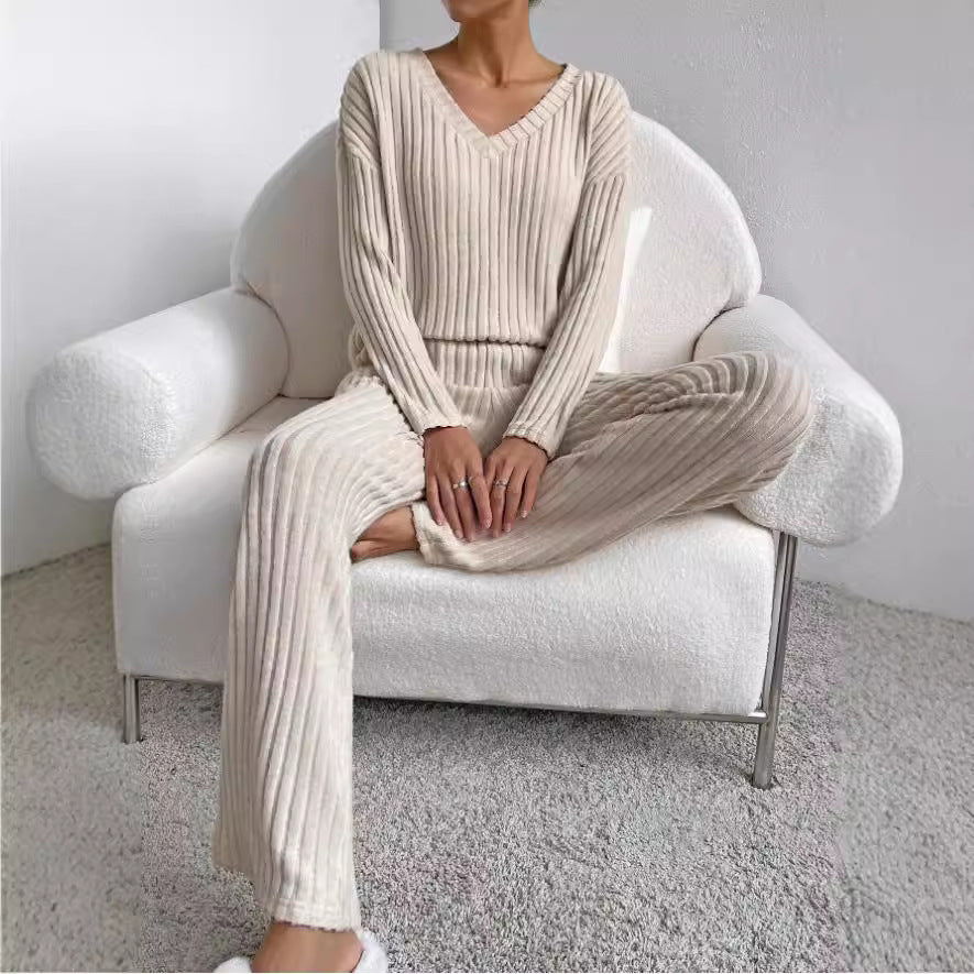 Dame Strik-Loungewear-Sæt med V-udskæring og løs pasform Stilla