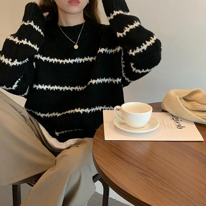 Kvinders oversized sweater med stribet design og blød strik Stilla