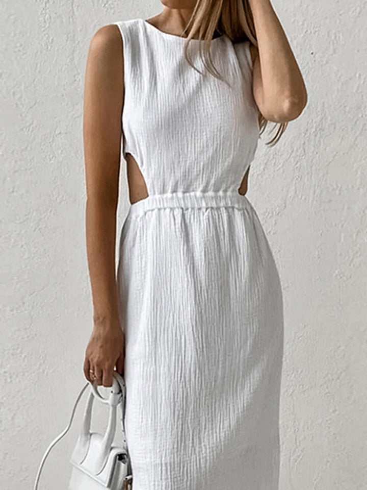 Dame midi-kjole med elegant cut-out og taljebælte Stilla