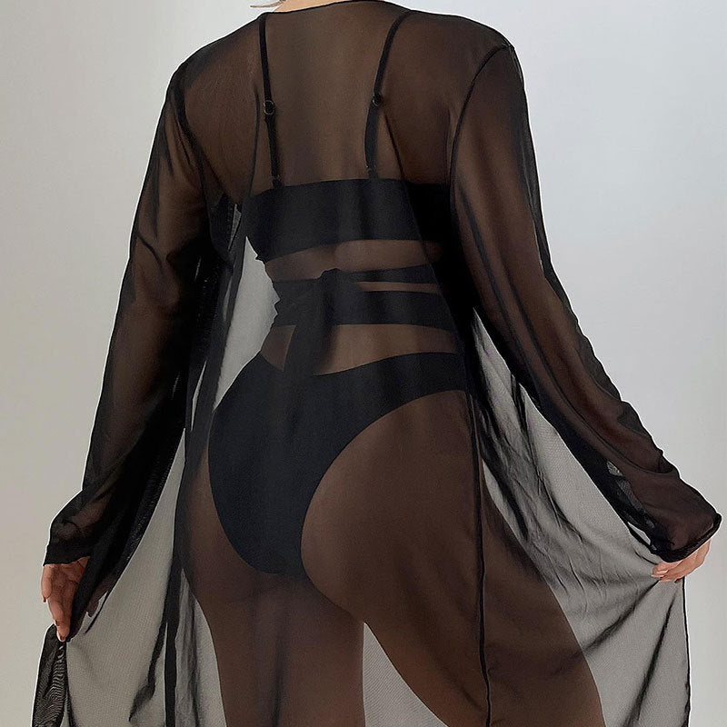 Dame Chic Cut-Out Badedragt-sæt med lang gennemsigtig Cover-Up Stilla