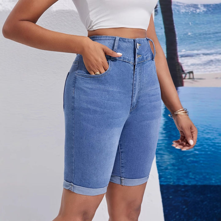 Dame High-Waist Denim-Shorts med vintage-effekter og knaplukning Stilla