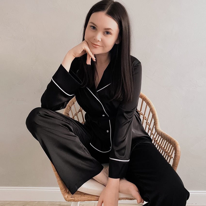 Dame Satin-Pyjama-Sæt med elegant knaplukning og taljerbar bælte Stilla