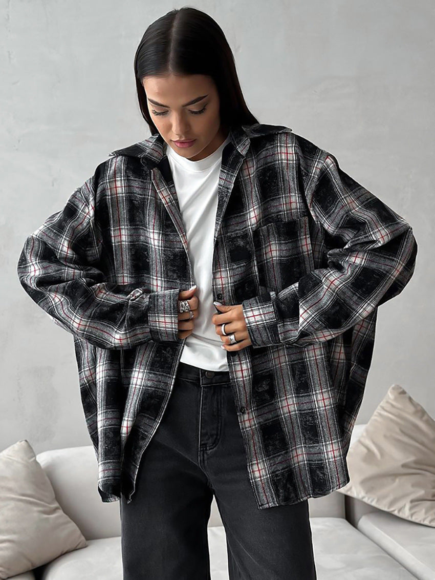 Dame Oversized Karo skjorte i afslappet snit med praktiske knapdetaljer Stilla