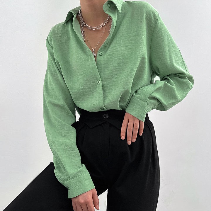Dame elegant skjorte bluse lavet af højkvalitets, let materiale med moderne krave Stilla
