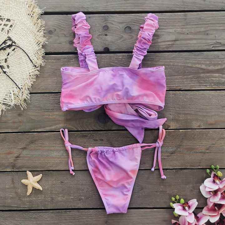 Dame bikini sæt med legende indpakningsdesign og elegante volang stropper Stilla