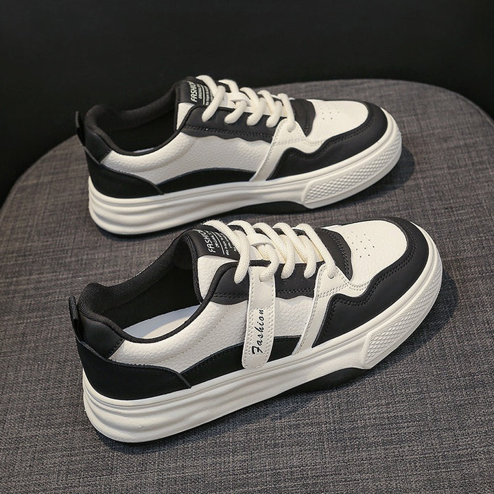 Dame Mode Sneakers i Sport-Chic-Design Stilla