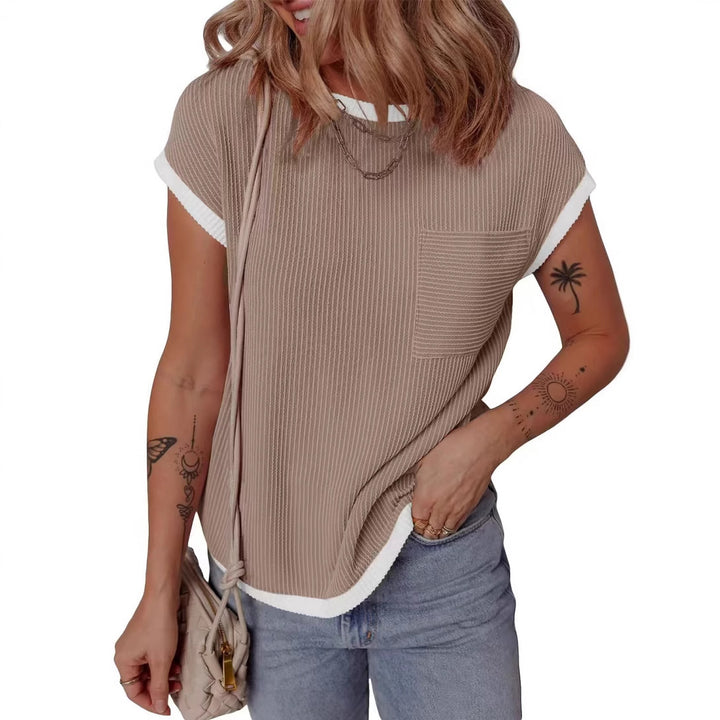 Dame fashion T-shirt med struktureret materiale og brystlomme Skovae