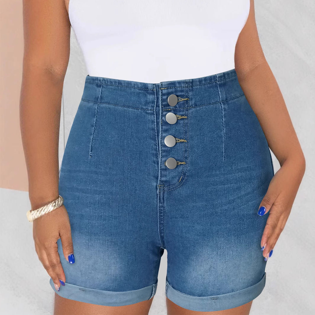 Dame højtaljede denim-shorts med knapdetaljer og opfoldet kant Stilla