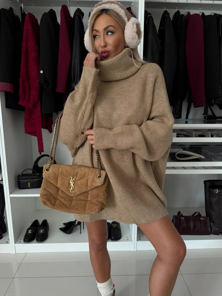 Kvinders Large Turtleneck Sweater lavet af Blød Strik Skovae