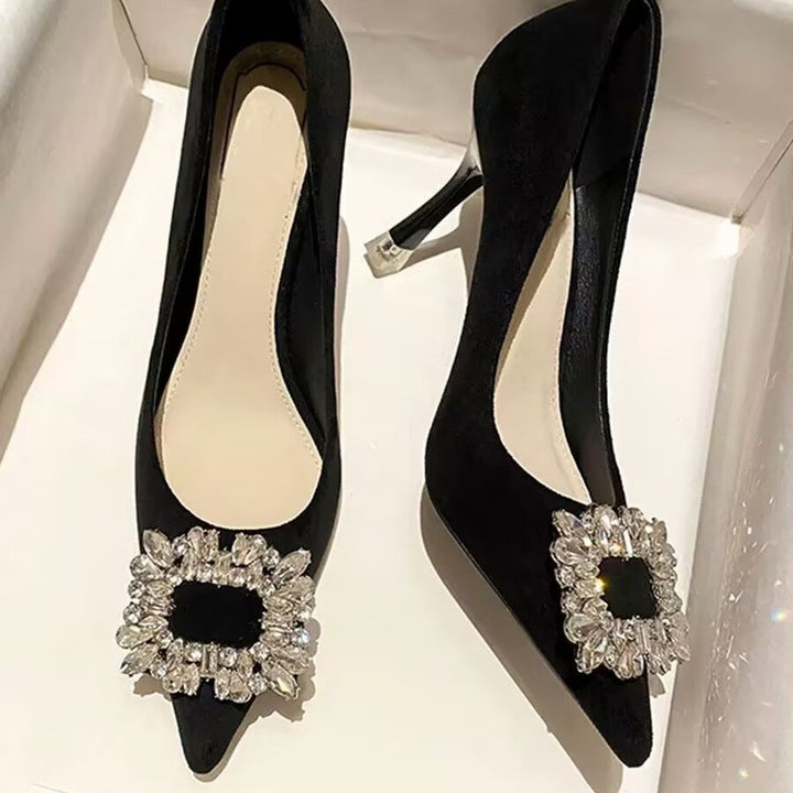 Dame elegante pumps med funklende strassbesætning og moderne design Stilla
