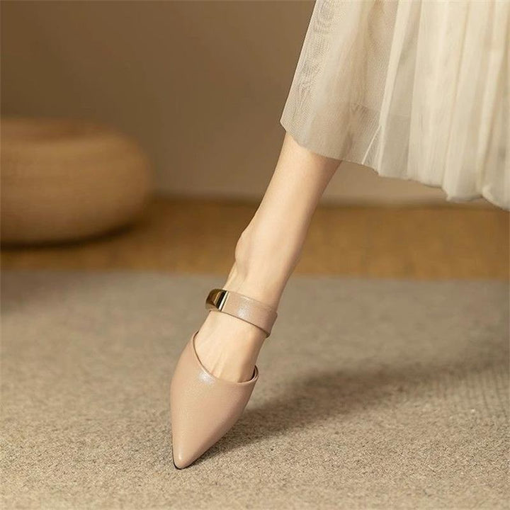Dame Slingback-pumps med elegant blokhæl og moderne spænde-detajle Stilla